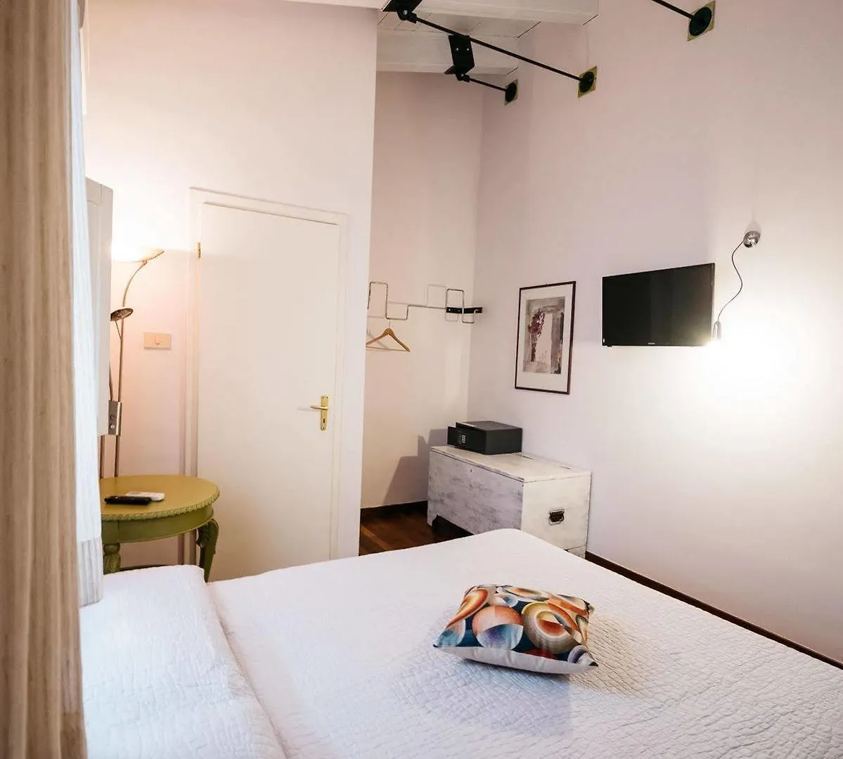 *** Nocleg ze śniadaniem Boutique B&B Vintage Palermo Włochy